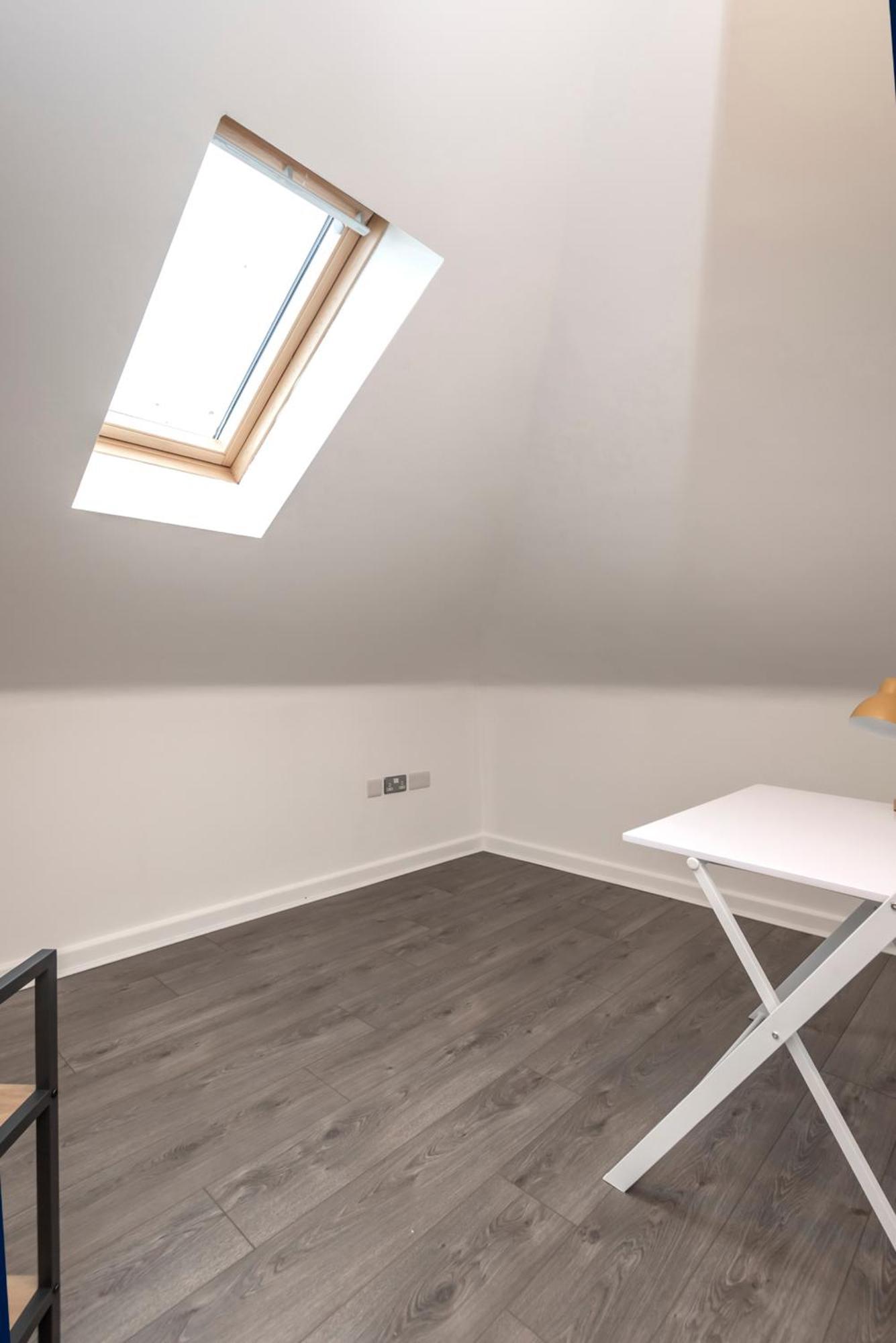 The Loft - Spacious Luxury 2 Bed 2 Bath With Free Secure Parking And Tube Close By London Eksteriør bilde